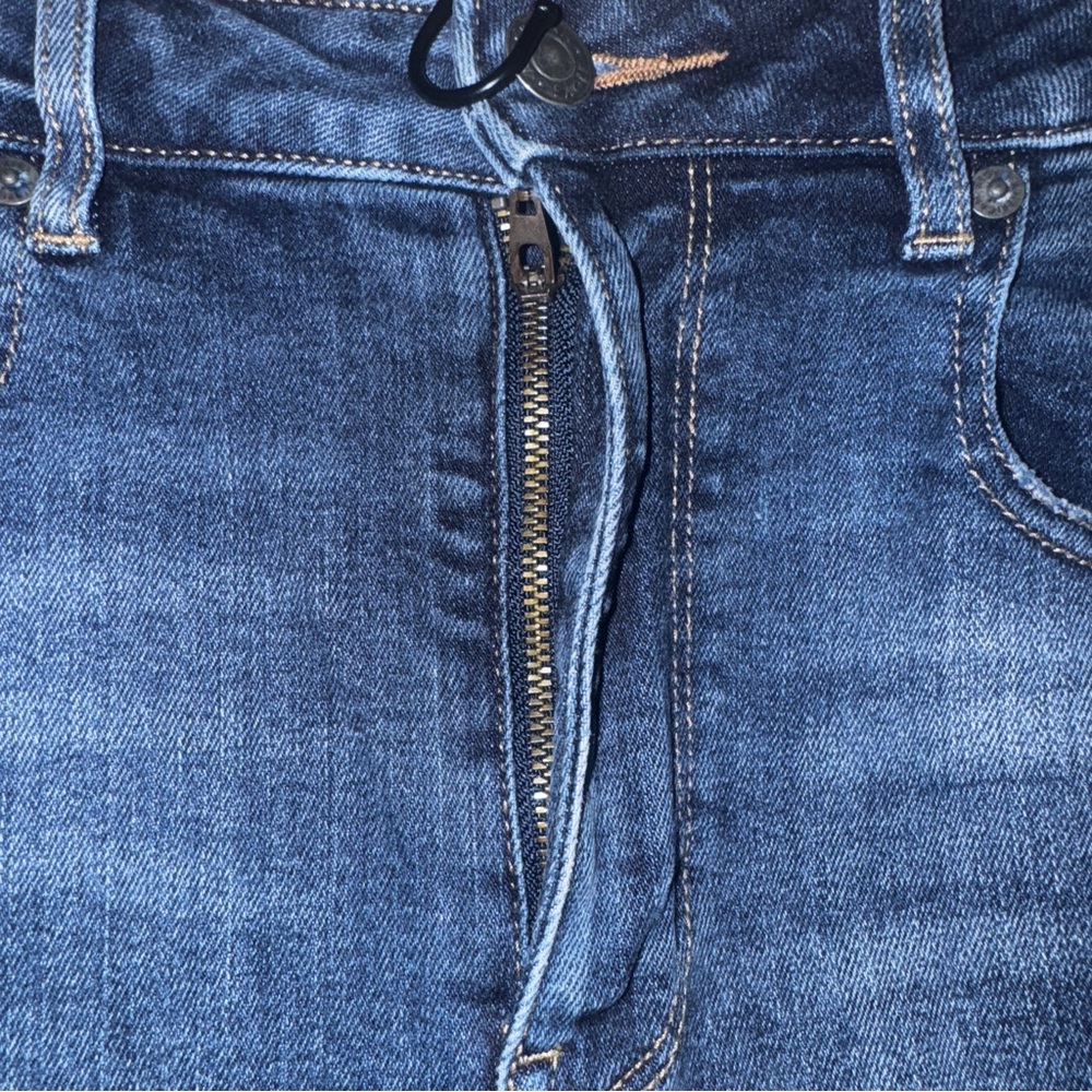 AEO High Rise Super Stretch & Flare Splattered Distressed Jeans - Picture 6 of 14